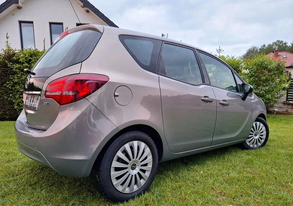 Opel Meriva cena 20700 przebieg: 229561, rok produkcji 2011 z Skalbmierz małe 781